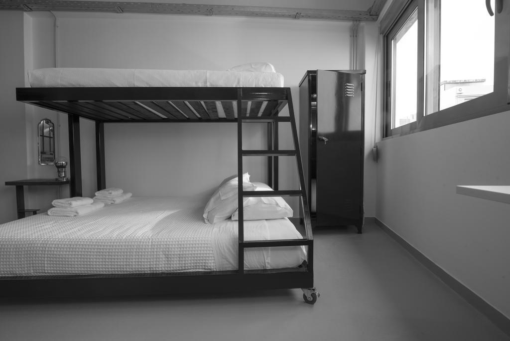 Monastiraki Factory Citycenter- Unspoiled Athens Apartments Bagian luar foto