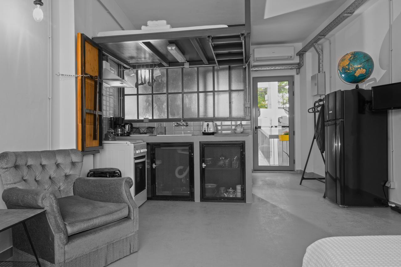 Monastiraki Factory Citycenter- Unspoiled Athens Apartments Bagian luar foto